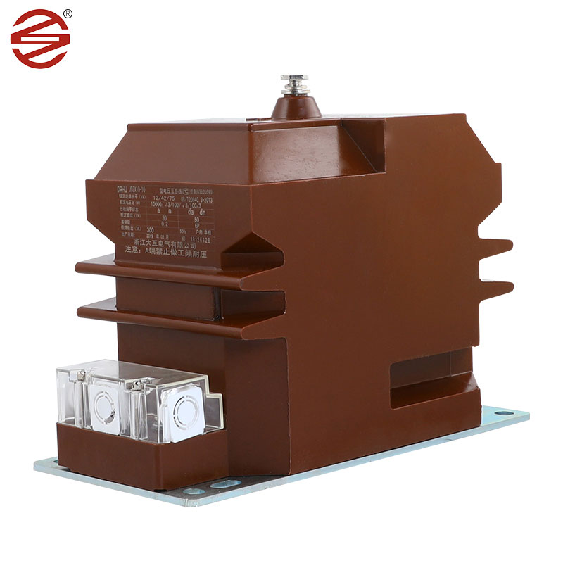 Transformer voltase njero ruangan